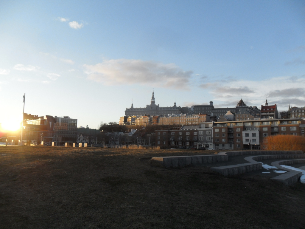 Un mois après le passage à l’heure d’été, à nouveau un beau soleil « matutinal » …