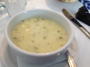 Soupe traditonnelle au riz et au citron